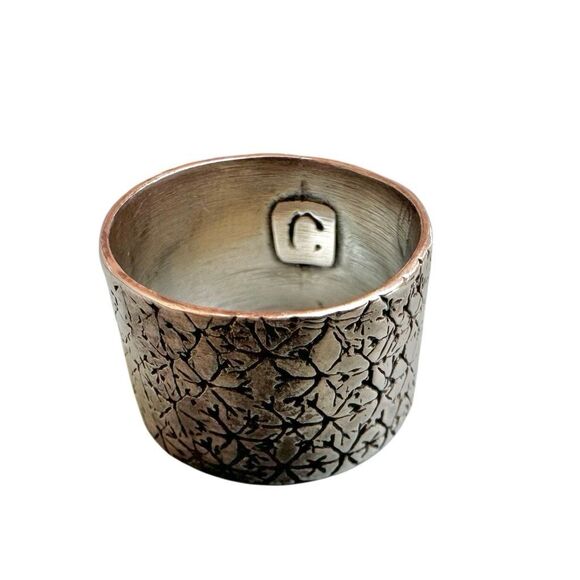 Sterling Silver Artisan Wide Floral Band Ring - Picture 8 of 9